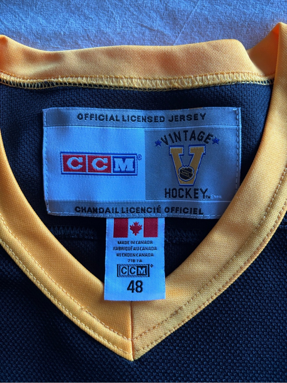 CCM Pittsburgh Penguins Mario Lemieux #66 Hockey Jersey Size 48 - Picture 4 of 6